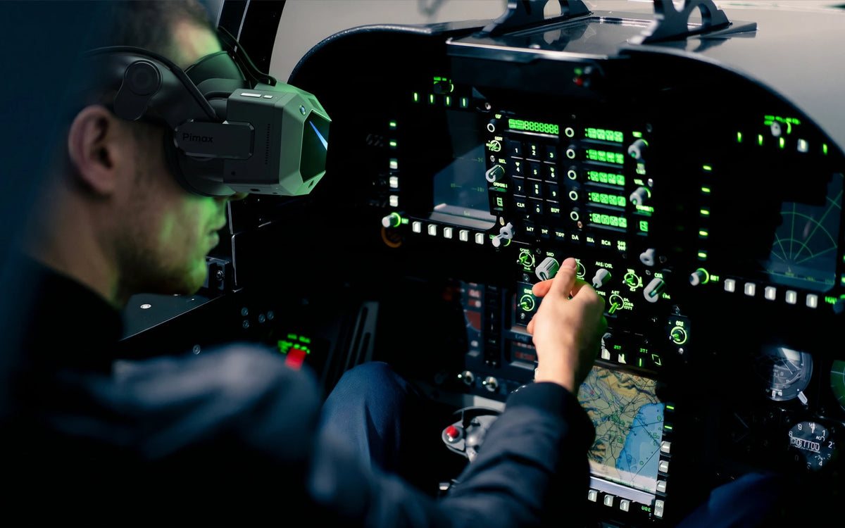 Pilote en simulation de vol avec le Pimax Crystal Super